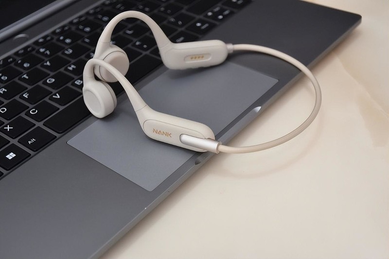 中端价格，旗舰品质，NANK Runner3骨传导听音体验