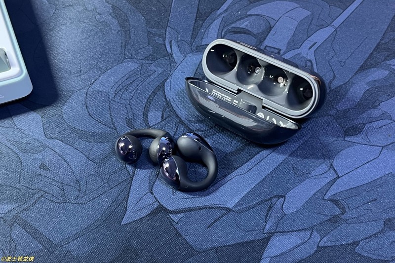 国外获奖周不知，载誉而归的泥炭CC Pro耳夹式蓝牙耳机