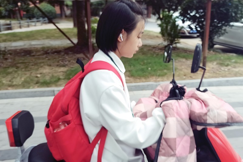 iWALK Candy糖果耳机  轻量化的体验