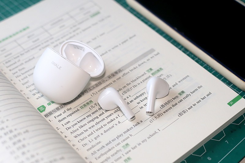 iWALK Candy糖果耳机  轻量化的体验