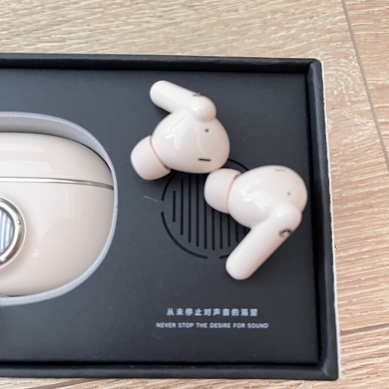 降噪深度-40dB 超跑车灯设计，漫步者?Lambo Pro使用体验