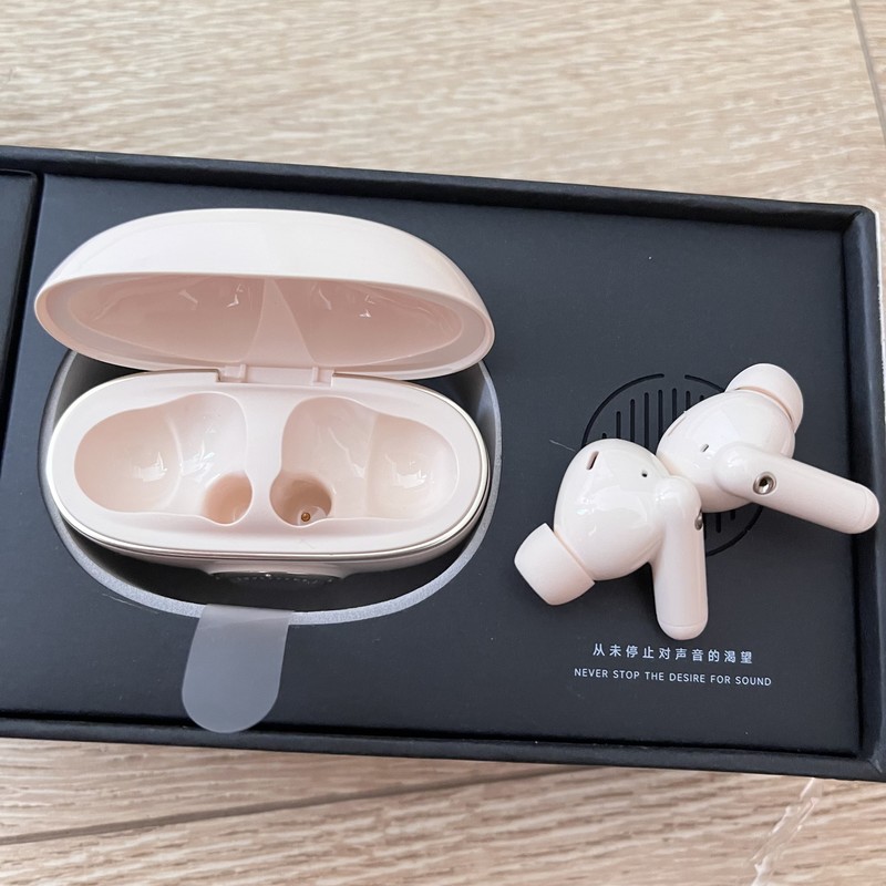 降噪深度-40dB 超跑车灯设计，漫步者?Lambo Pro使用体验