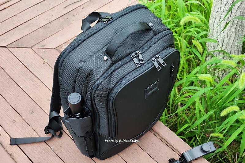 能拆分能组合，33升一包三用：90分巨能装双肩包体验