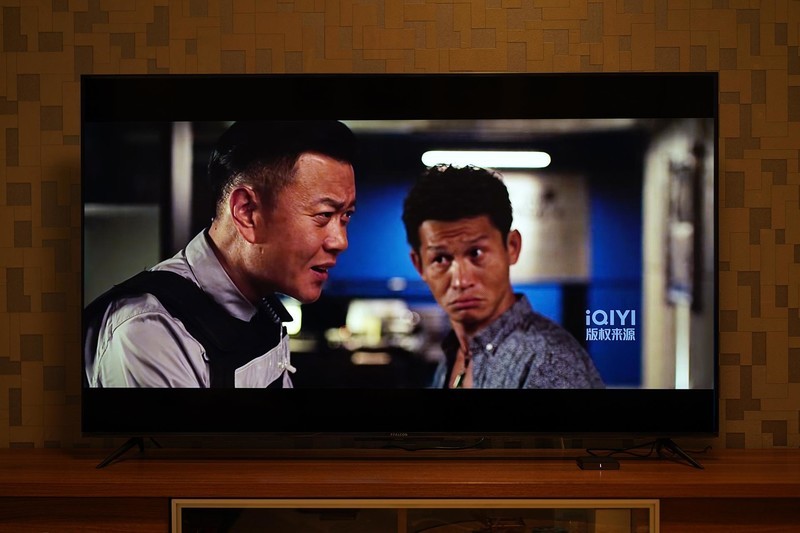 大影院、小盒子，影院级观影体验，爱奇艺8K电视盒子电视果6体验