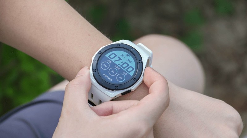 没短板！用了铭普Xe1专业户外运动手表，才知道啥叫一分价钱一分货