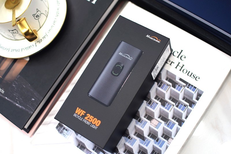 远近光设计 搭配无线遥控 迈极炫WF2500自行车灯