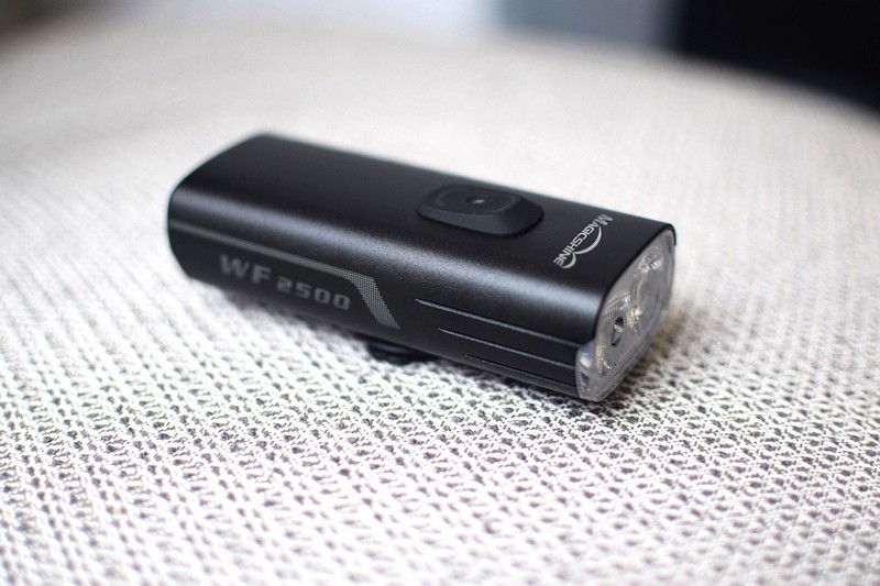 远近光设计 搭配无线遥控 迈极炫WF2500自行车灯