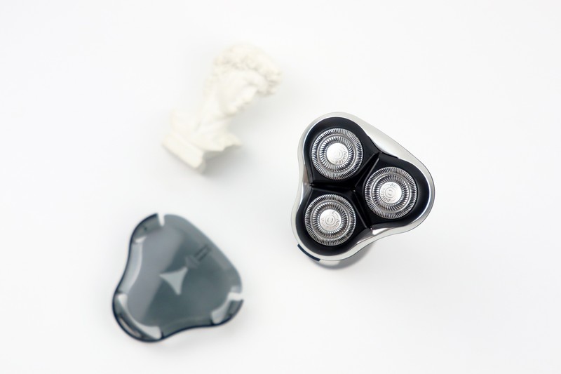 给你最丝滑的极限剃须体验——非常规的发烧性能未野剃须刀MAX