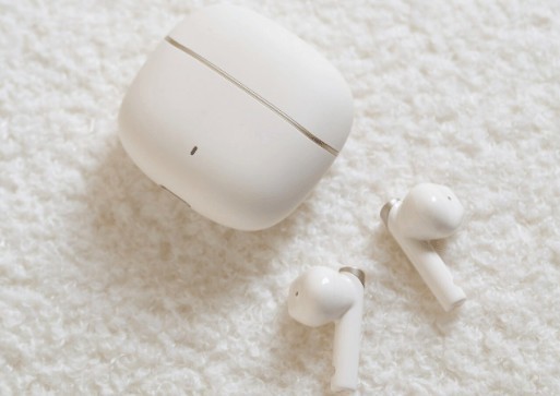 2025平价半入耳蓝牙耳机哪款好？音质最好的平价半入耳蓝牙耳机推荐