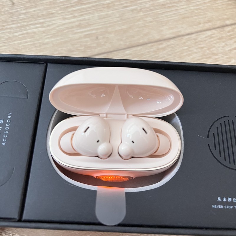 降噪深度-40dB 超跑车灯设计，漫步者?Lambo Pro使用体验