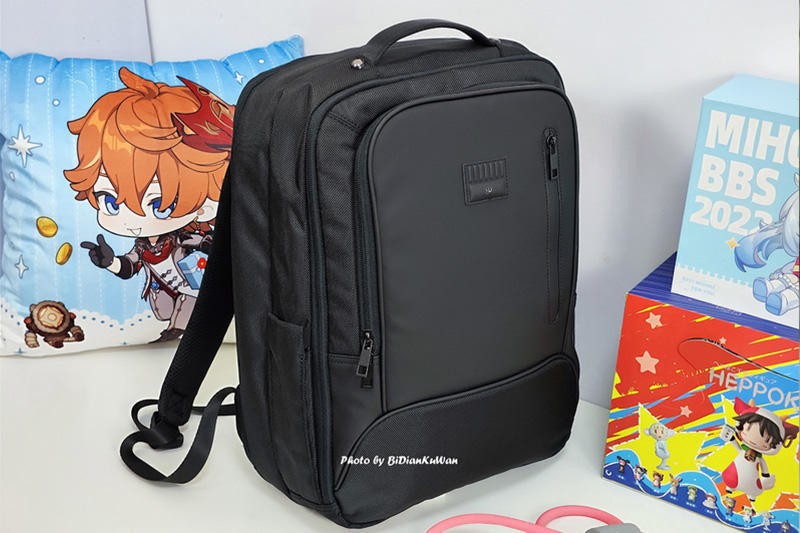 能拆分能组合，33升一包三用：90分巨能装双肩包体验