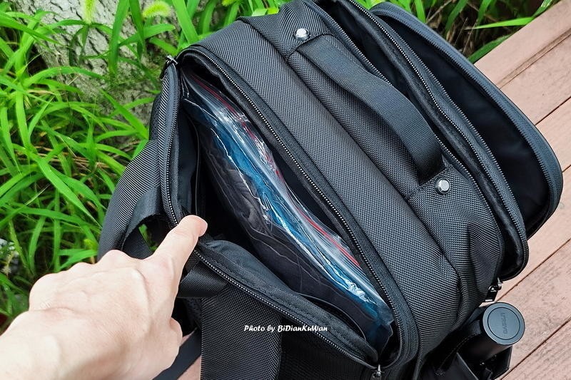 能拆分能组合，33升一包三用：90分巨能装双肩包体验