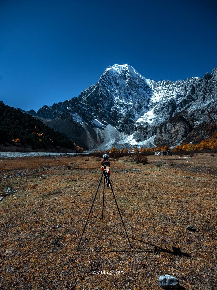 户外重装徒步，背了一款1.1kg重的轻型便携脚架-佳鑫悦AX-255C