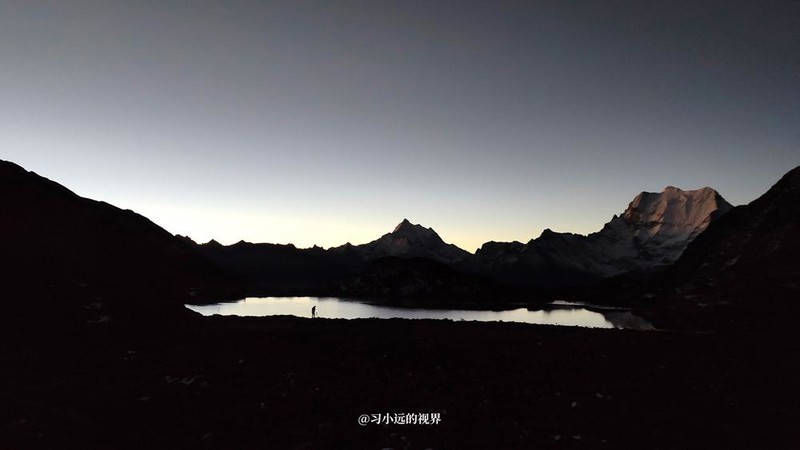 户外重装徒步，背了一款1.1kg重的轻型便携脚架-佳鑫悦AX-255C