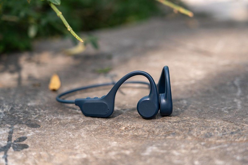 IPX8防水、64GB存储、10小时续航，sanag塞那B60S PRO骨传导蓝牙耳机评测