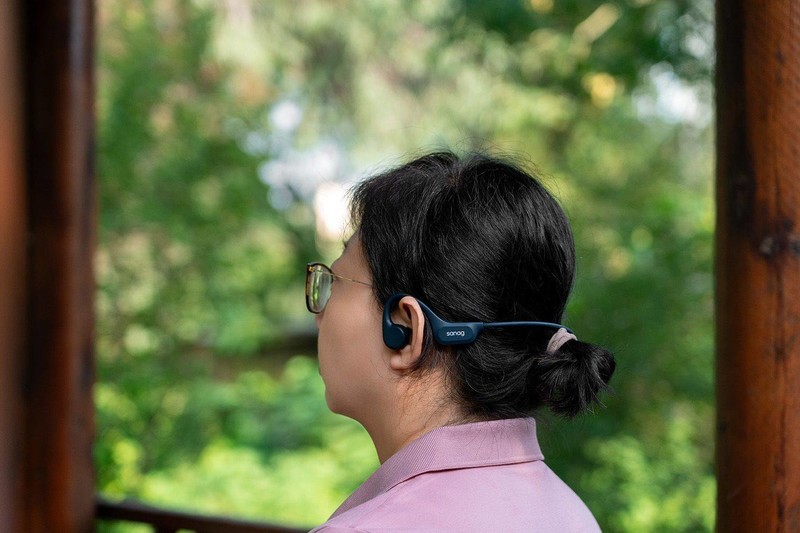 IPX8防水、64GB存储、10小时续航，sanag塞那B60S PRO骨传导蓝牙耳机评测