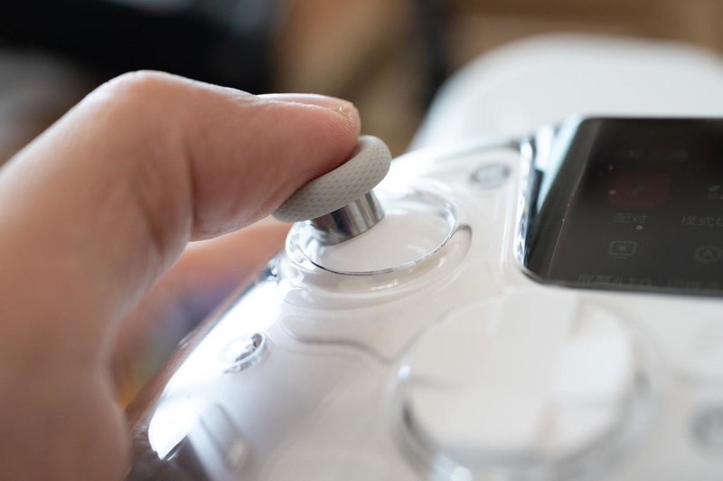 配置出众的智能手柄，北通鲲鹏50，玩家的战斗好搭档