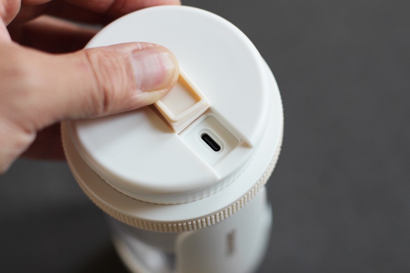 20秒做一杯果汁是种什么体验：说说新到手的大宇榨汁杯