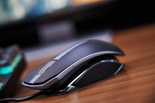 CHERRY 旗舰套装分享，MX8.2 +MC8.1你不得不入的电竞外设！