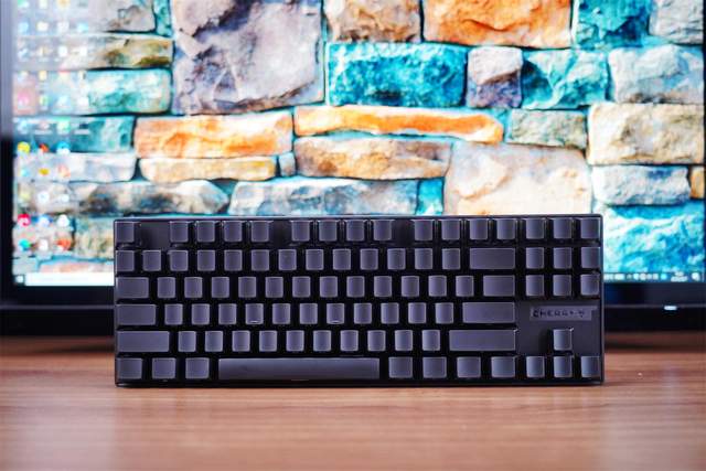 CHERRY 旗舰套装分享，MX8.2 +MC8.1你不得不入的电竞外设！