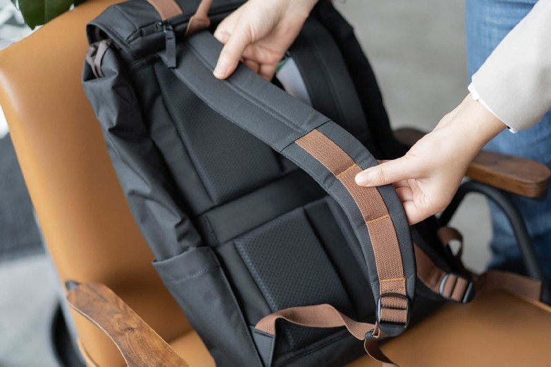 通勤出游两不误，tomtoc城市经典双肩包来了