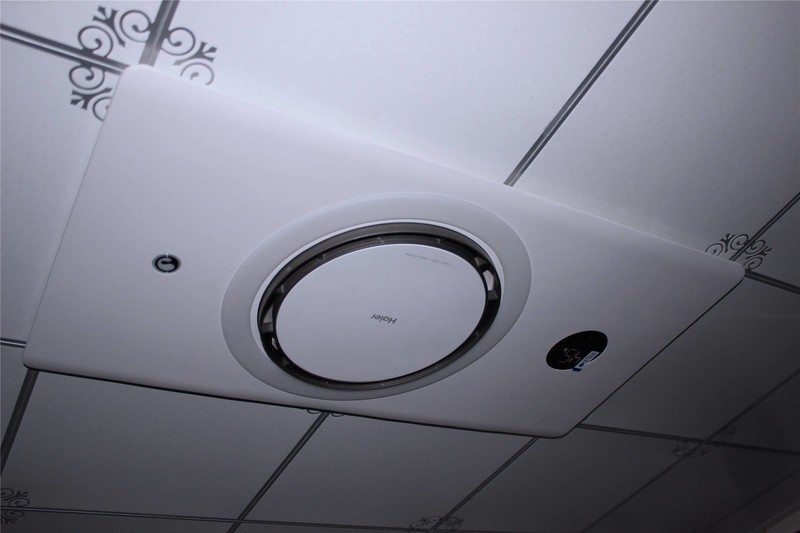 担心浴霸升温不全面，用飓能环海尔C360浴室除菌更温暖