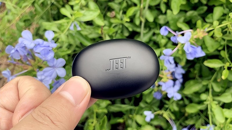 极致小巧、专为舒适而生，JEET Air2真无线蓝牙耳机