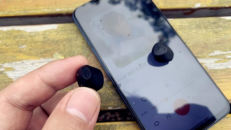 极致小巧、专为舒适而生，JEET Air2真无线蓝牙耳机