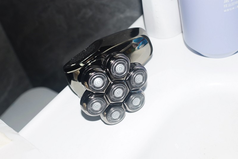 七刀头全能理容战士 DOCOLAB 光头神器