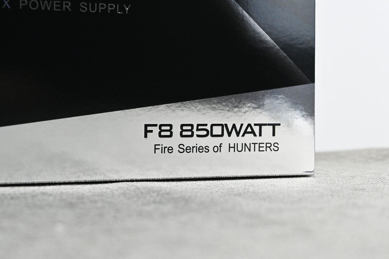 长城猎金部落F8 850W白金牌ATX3.1电源开箱：白金效率+柔软压纹线