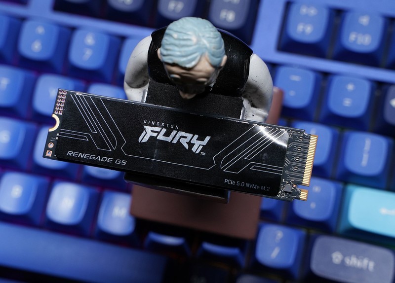 地表最强PCIe 5.0 SSD！ 金士顿FURY Renegade G5旗舰评测