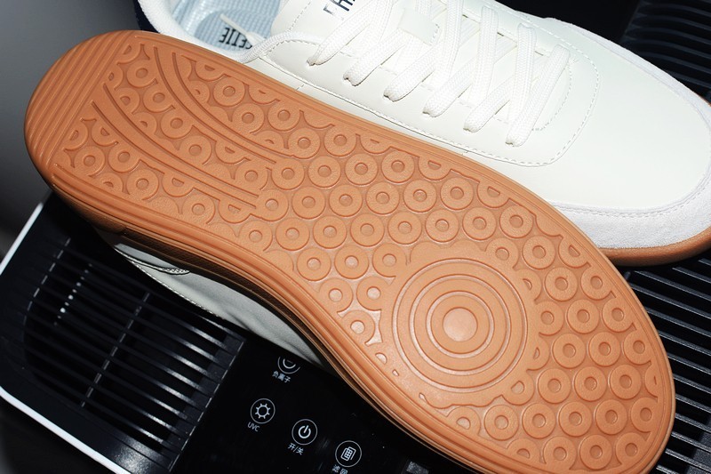 复古感和实用性并存 FREE TIE德比训练鞋