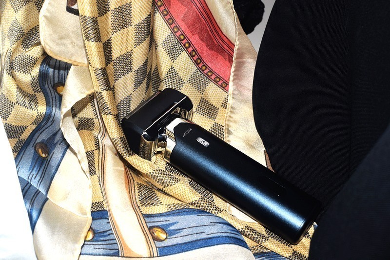 未野往复式剃须刀实测 五刀头狂魔精准剃净 带来前所未有的净剃体验