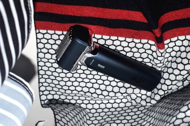 剃须“净”界新定义！未野MRX测评 21000转超高转速 快速剃净0残留