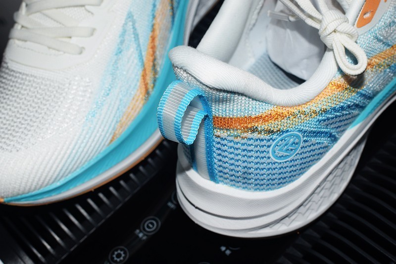 运动与舒适并行，FREE TIE云跃慢跑鞋 畅享每一步