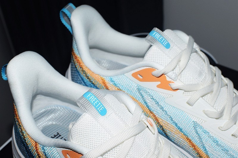 运动与舒适并行，FREE TIE云跃慢跑鞋 畅享每一步