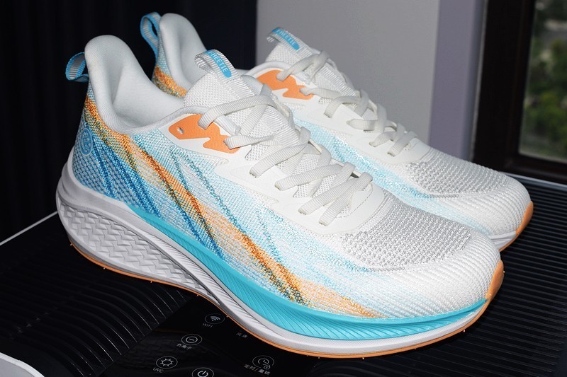 运动与舒适并行，FREE TIE云跃慢跑鞋 畅享每一步