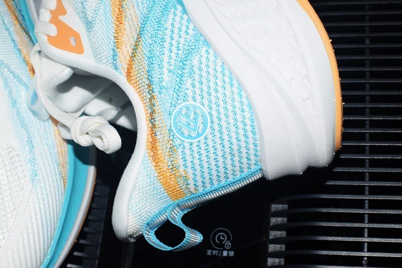 运动与舒适并行，FREE TIE云跃慢跑鞋 畅享每一步