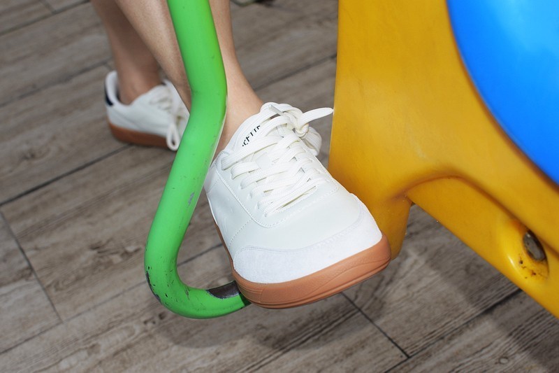 FREE TIE德比训练鞋：复古与现代的完美融合