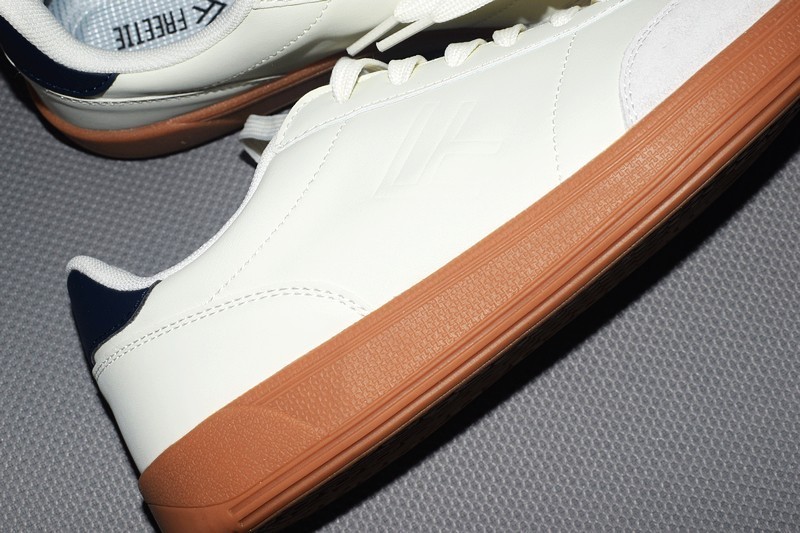 FREE TIE德比训练鞋：复古与现代的完美融合