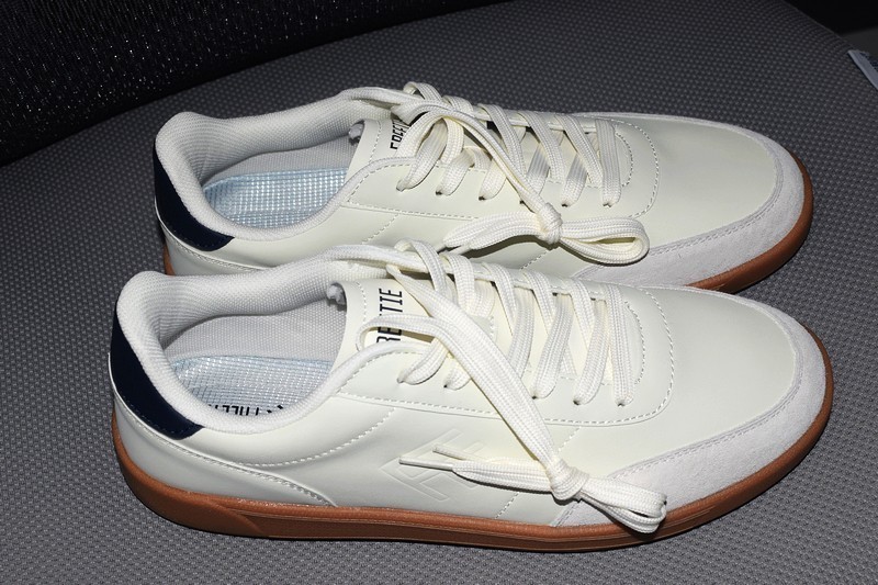 FREE TIE德比训练鞋：复古与现代的完美融合