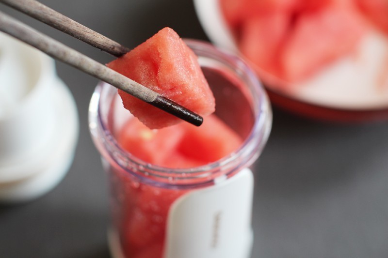 20秒做一杯果汁是种什么体验：说说新到手的大宇榨汁杯