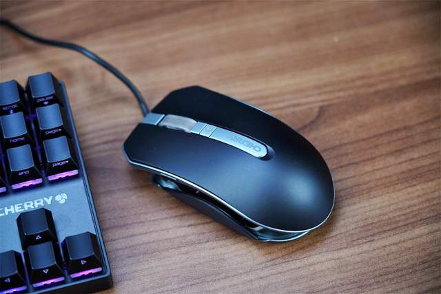 CHERRY 旗舰套装分享，MX8.2 +MC8.1你不得不入的电竞外设！