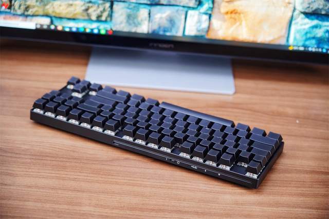 CHERRY 旗舰套装分享，MX8.2 +MC8.1你不得不入的电竞外设！