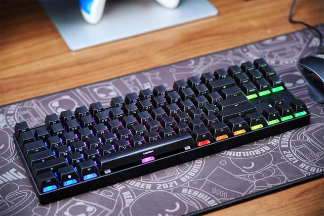 CHERRY 旗舰套装分享，MX8.2 +MC8.1你不得不入的电竞外设！