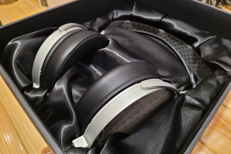 旗舰级100mm振膜！超高性价比水月雨VENUS启明星平板耳机体验