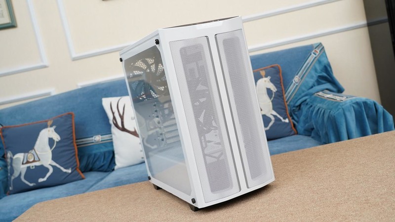 媳妇高兴就好，德商德静界打造的白色高颜值静音主机分享