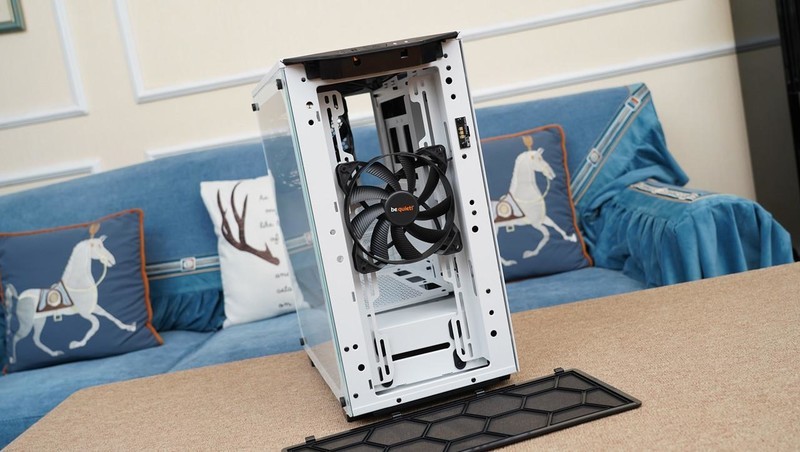 媳妇高兴就好，德商德静界打造的白色高颜值静音主机分享