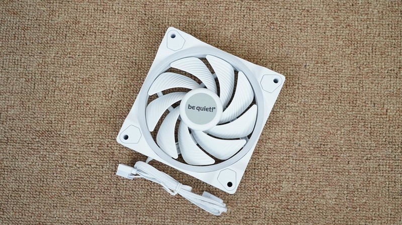 媳妇高兴就好，德商德静界打造的白色高颜值静音主机分享