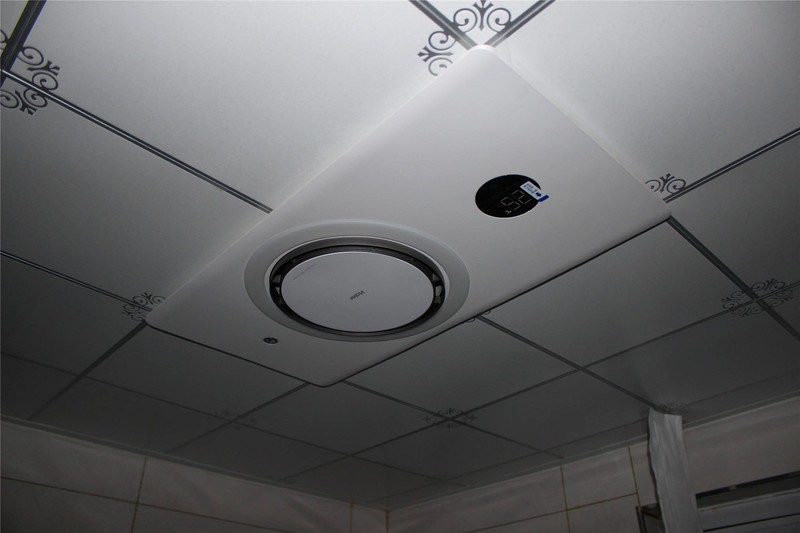 担心浴霸升温不全面，用飓能环海尔C360浴室除菌更温暖